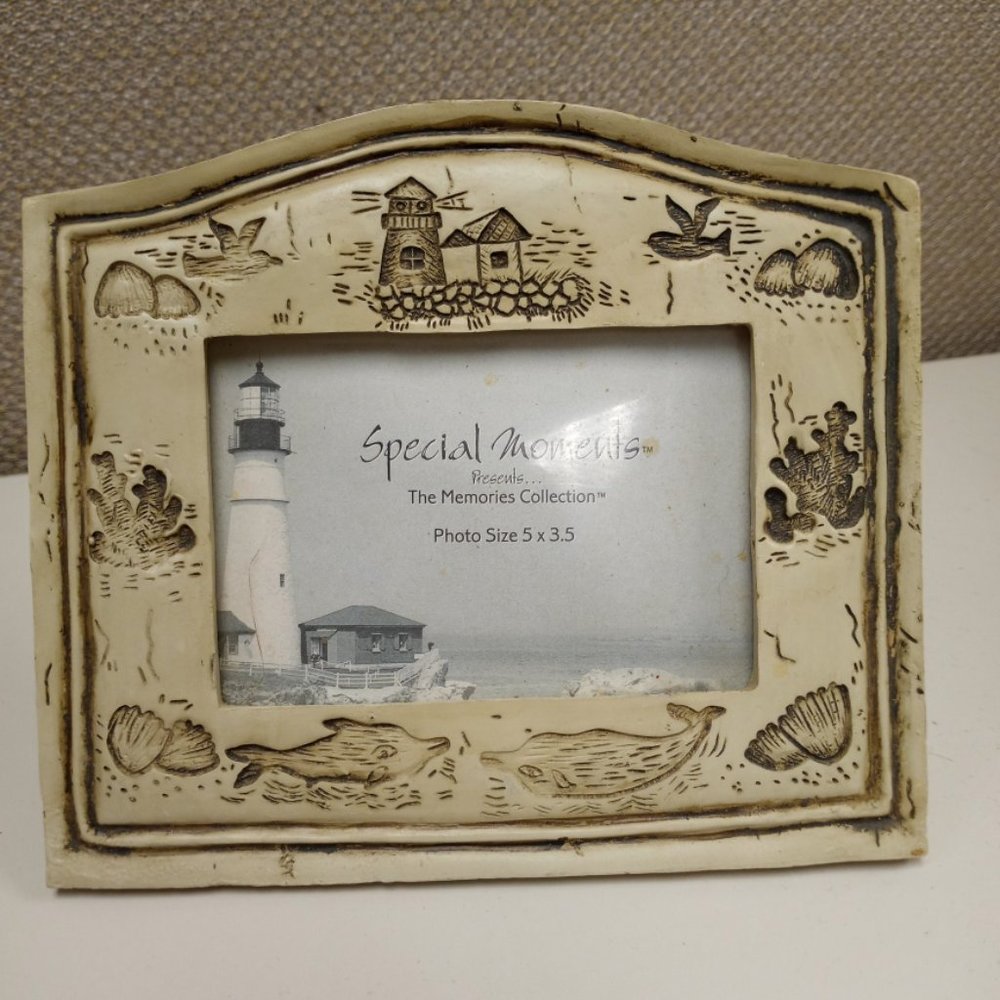 Multiple Picture frames - Picture 4 of 5